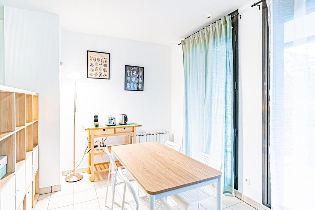 Le Petit Kaplan-Studio Cosy Avec Terrasse Лион Екстериор снимка